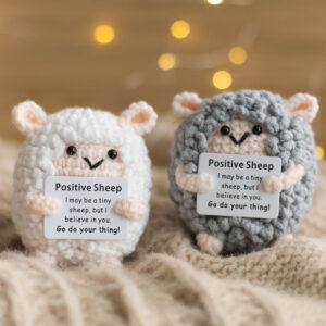 主图-06 Hand-knitted small Mianyang animal figurines made of wool yarn, full of positive energy, given to children as finished products.