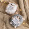 Hand-knitted small Mianyang animal figurines made of wool yarn, full of positive energy, given to children as finished products.