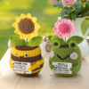 New handmade knitted bee and sunflower doll finished knitted wool crocheted cartoon animal doll potted plant