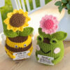 New handmade knitted bee and sunflower doll finished knitted wool crocheted cartoon animal doll potted plant