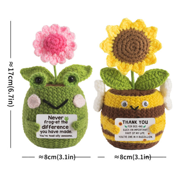 New handmade knitted bee and sunflower doll finished knitted wool crocheted cartoon animal doll potted plant