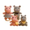 主图-11 A family of hippos' handmade DIY crochet project using knitting materials.