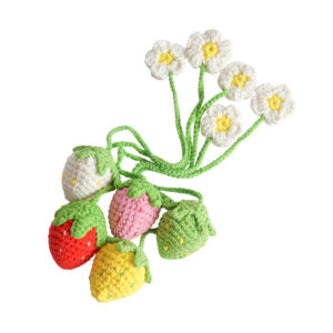 Crochet material kit for beginners' DIY wool craft set - small flower pendant